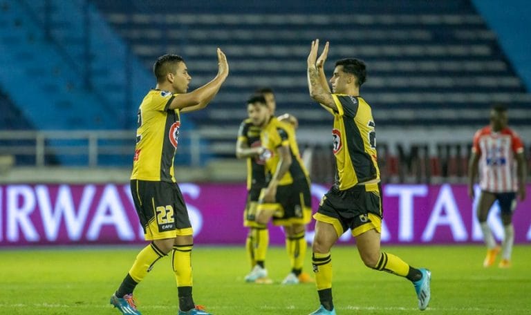 Coquimbo Unido consigue otro épico triunfo superando como visitante a Junior de Barranquilla