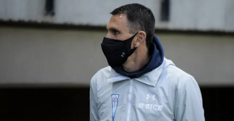 Poyet abordó mal momento de la UC y expresó su molestia por «mentira inventada para atacarlo»